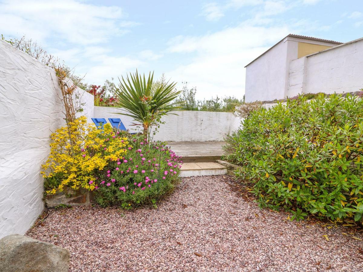 Llety Villa Fishguard Exterior photo